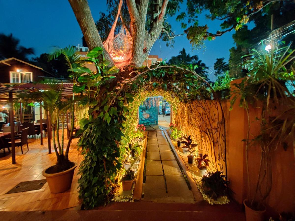 Chalet La Vie Woods- Couples/families Only *