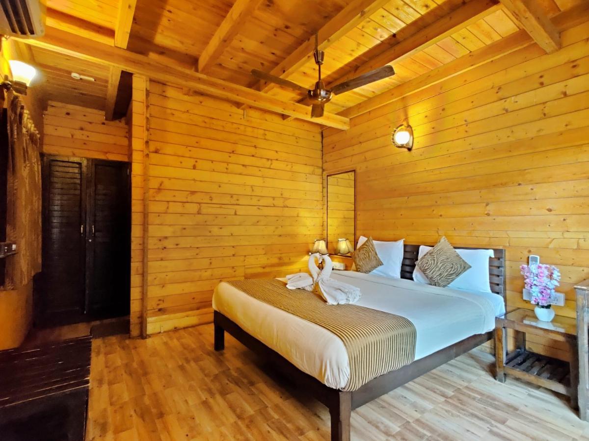 La Vie Woods- Couples/families Only * Calangute